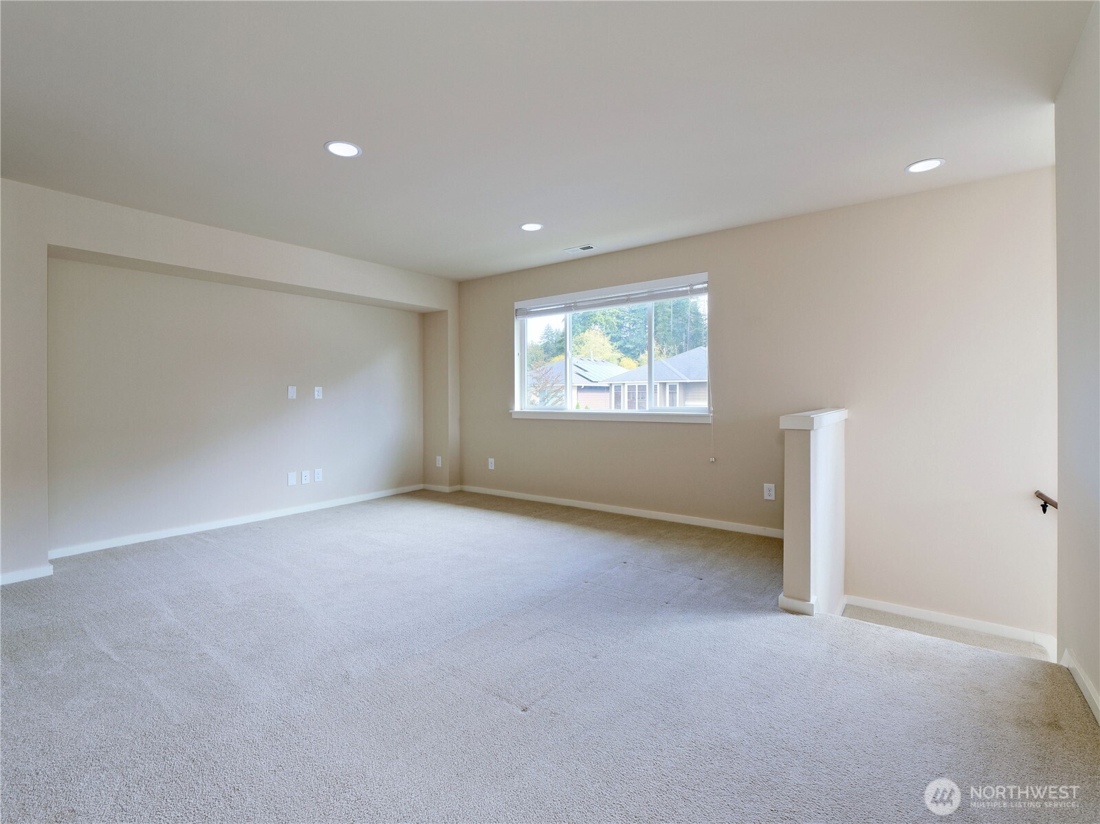 4133 171st Street Property Photo 17