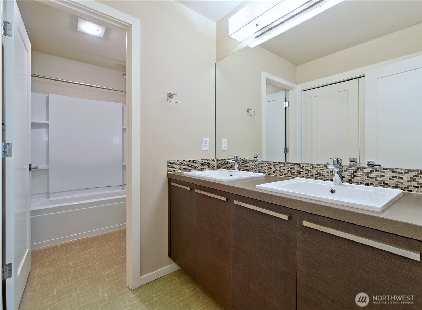 4133 171st Street Property Photo 27