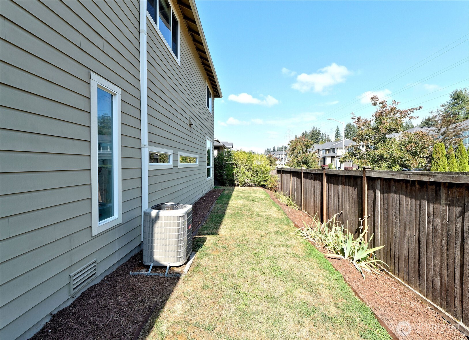 4133 171st Street Property Photo 32
