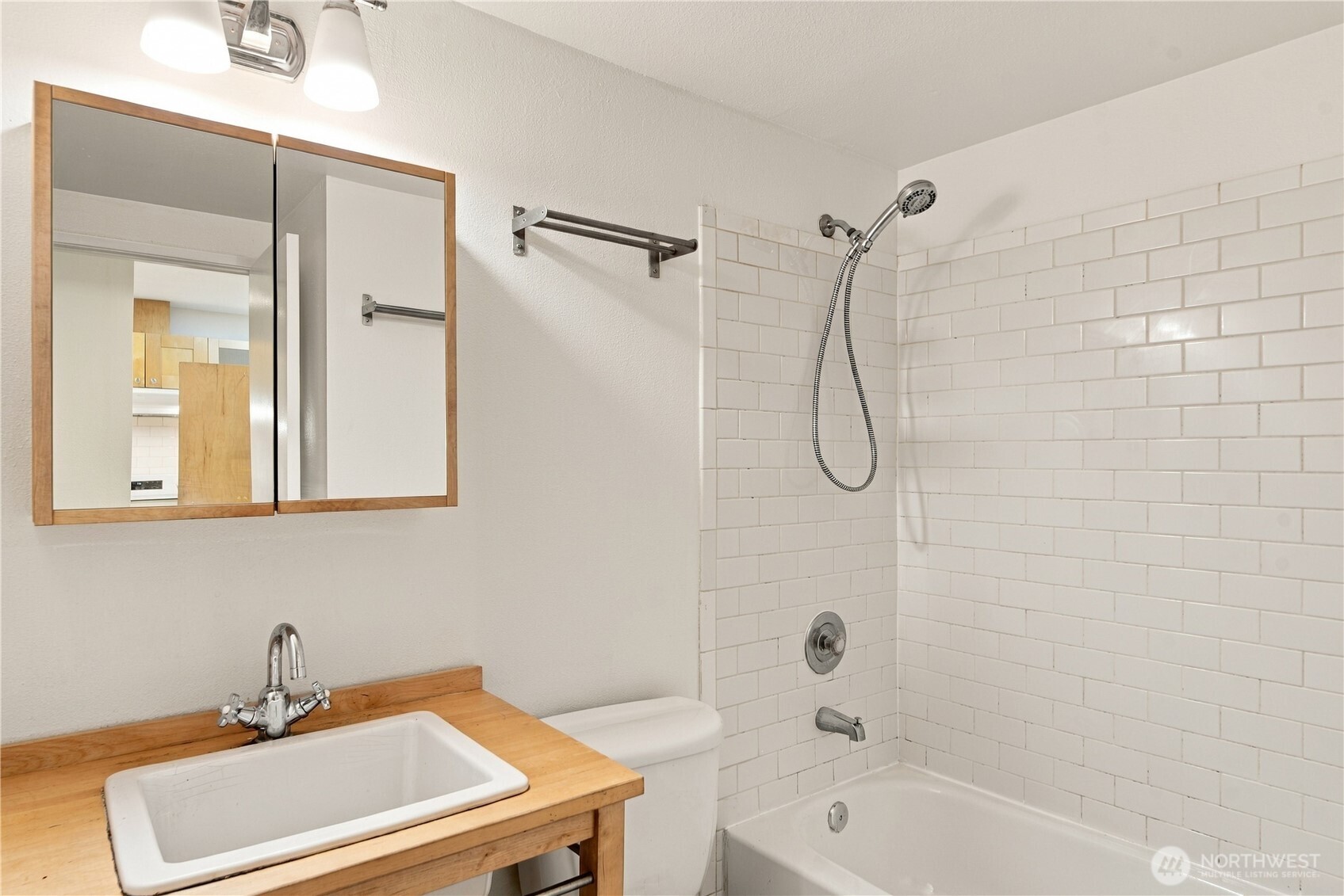 211 Summit Avenue 108 Property Photo 16