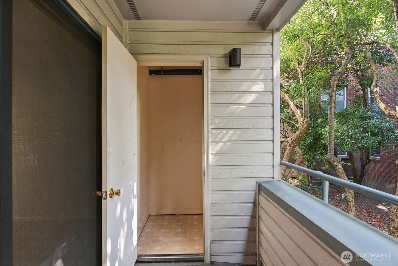 211 Summit Avenue 108 Property Photo 23