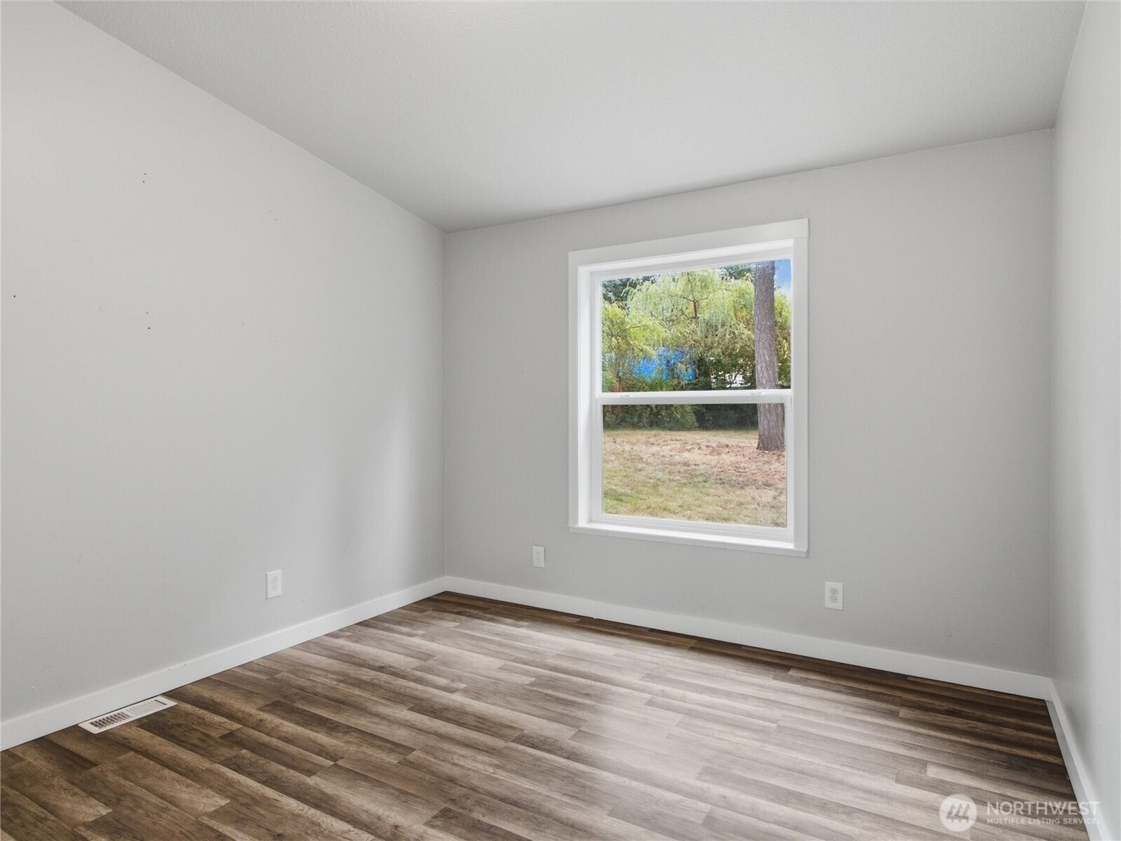 4416 249th Street Property Photo 24