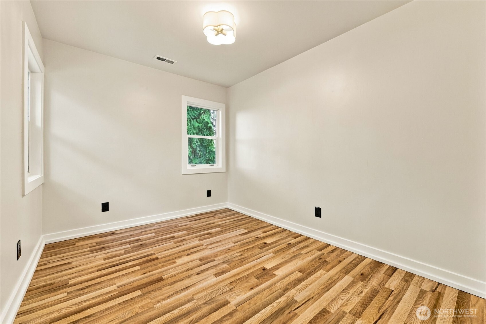 4512 Sw Director Place Property Photo 21