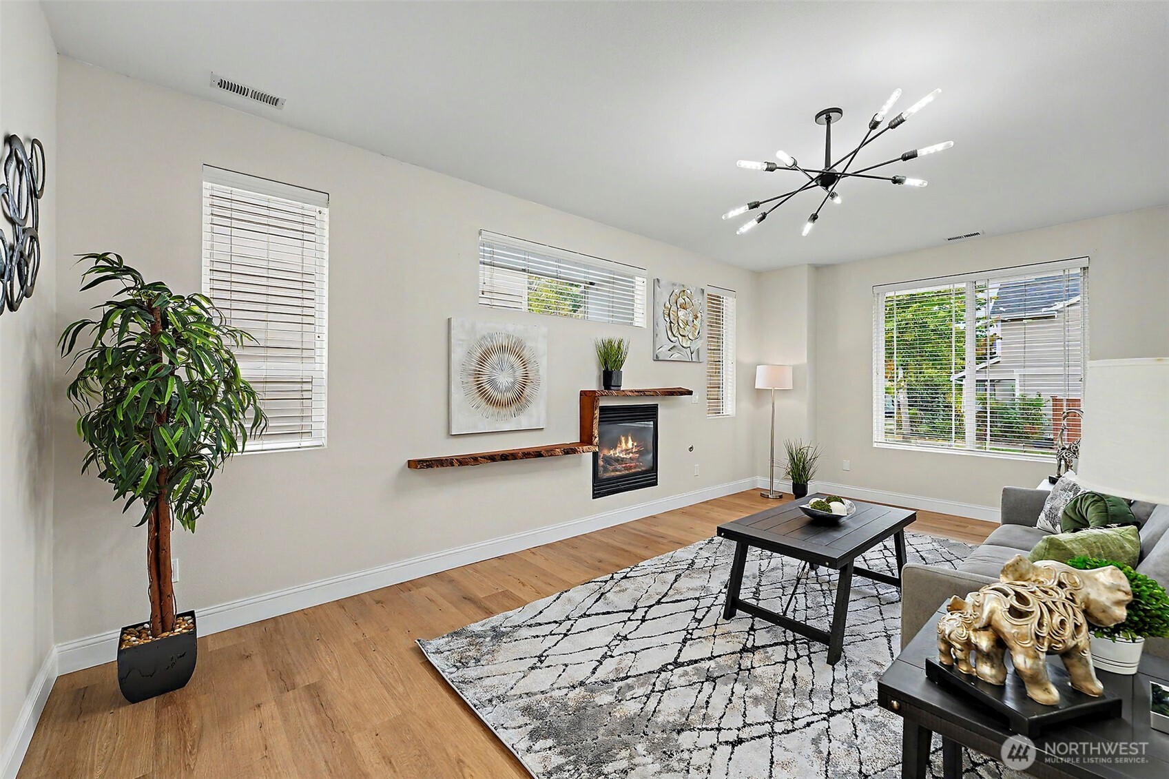 4247 Mckinley Street Property Photo 3