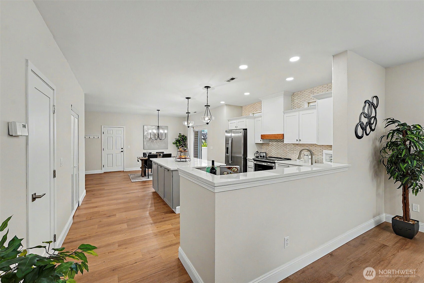 4247 Mckinley Street Property Photo 8