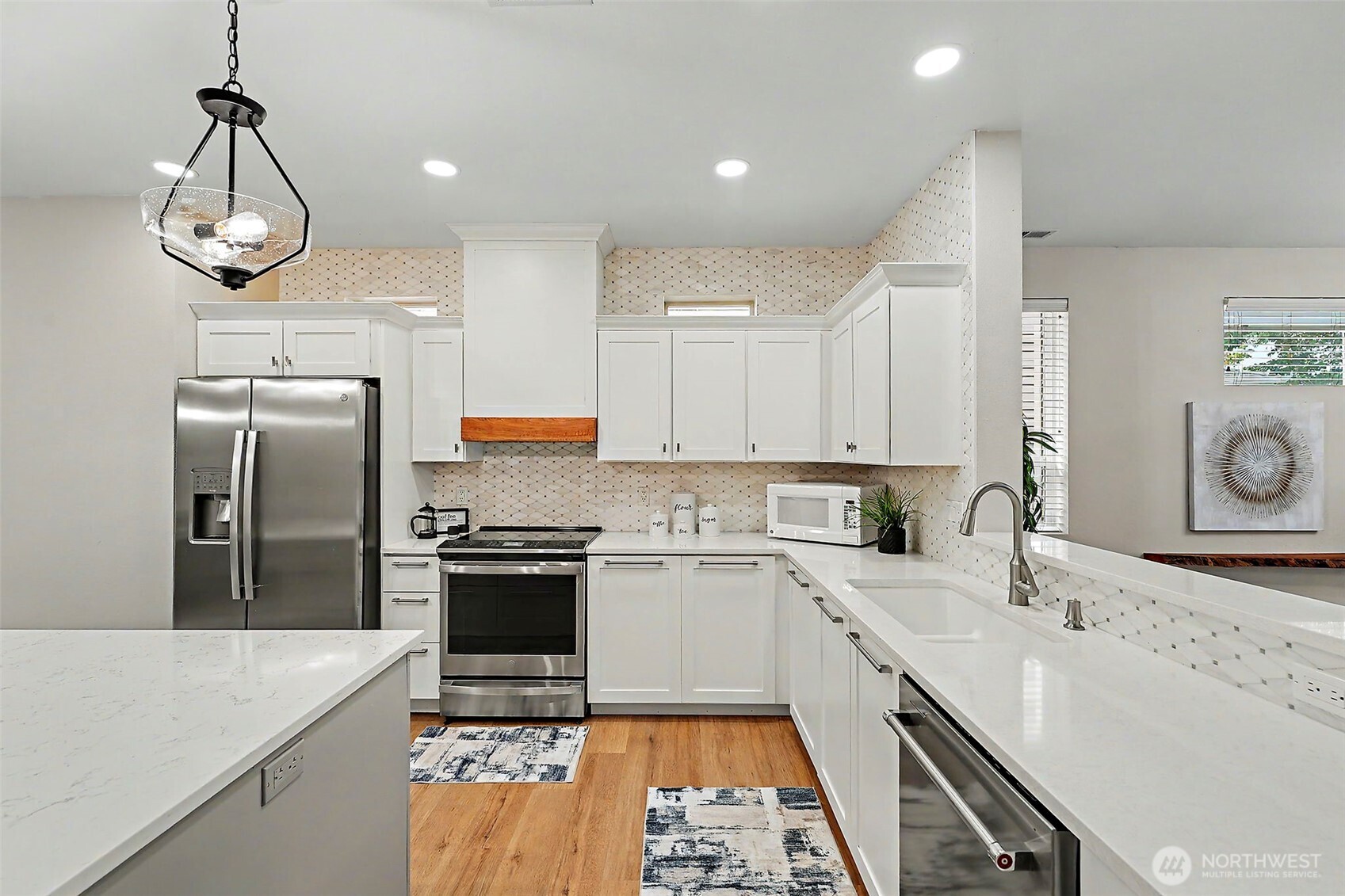 4247 Mckinley Street Property Photo 10