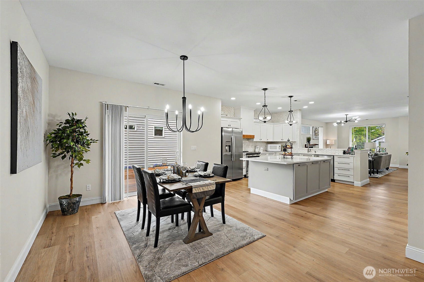 4247 Mckinley Street Property Photo 13