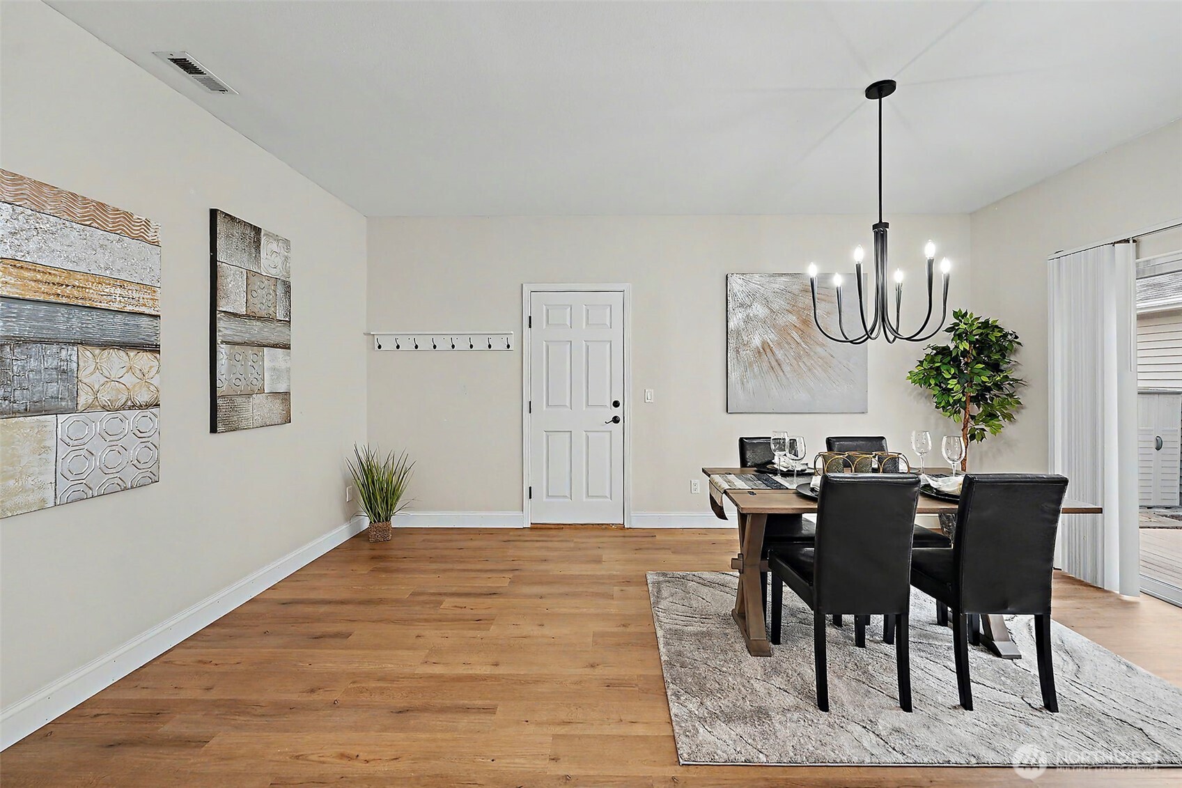 4247 Mckinley Street Property Photo 15