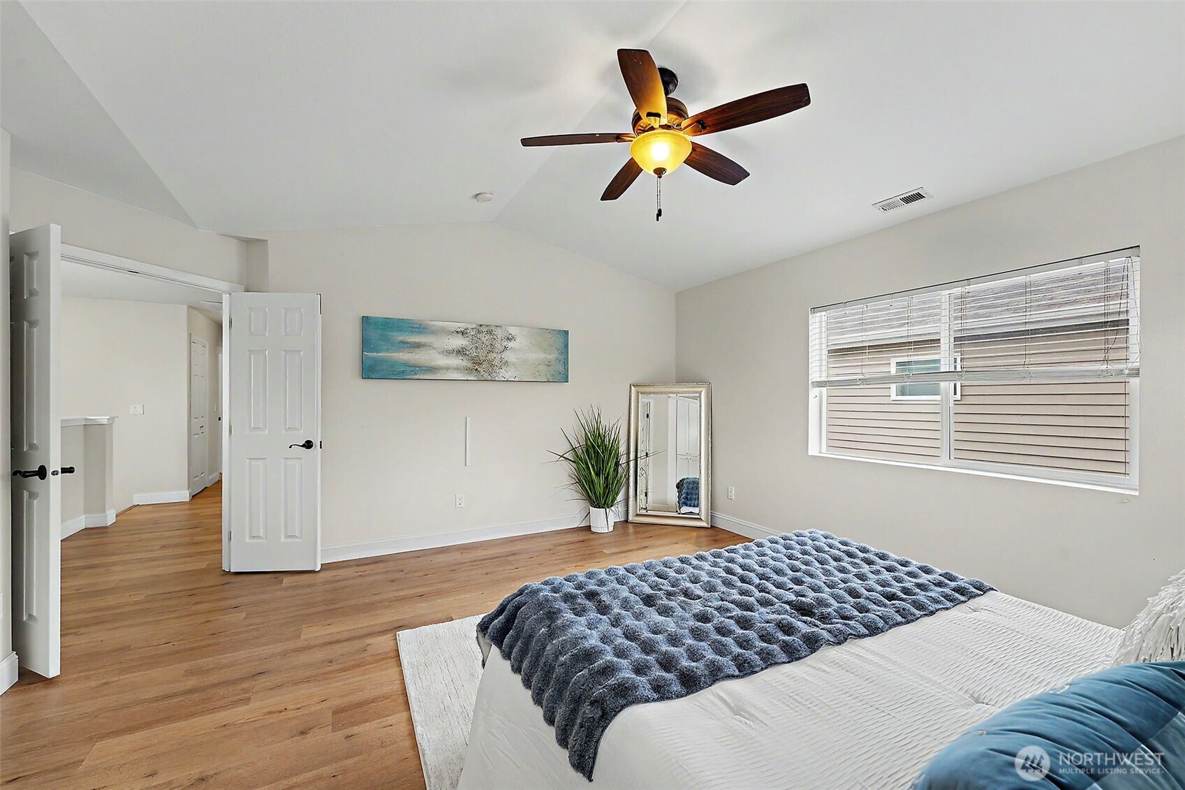 4247 Mckinley Street Property Photo 18