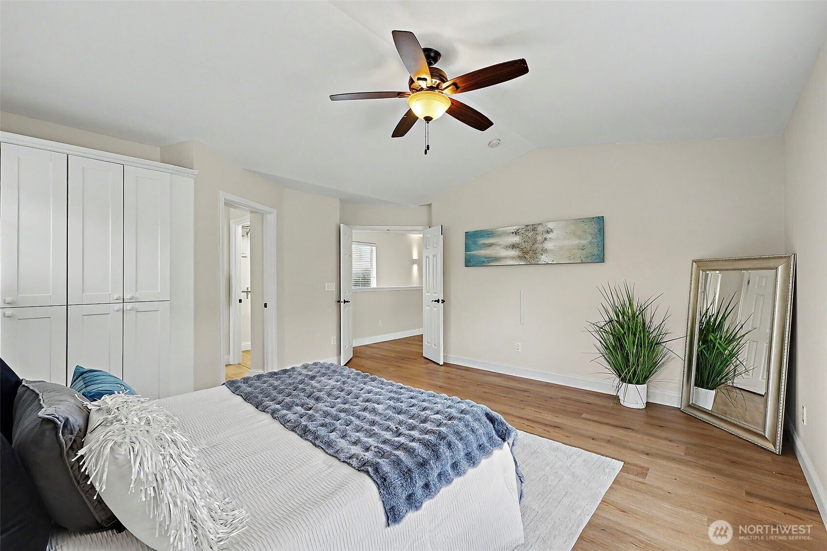 4247 Mckinley Street Property Photo 19