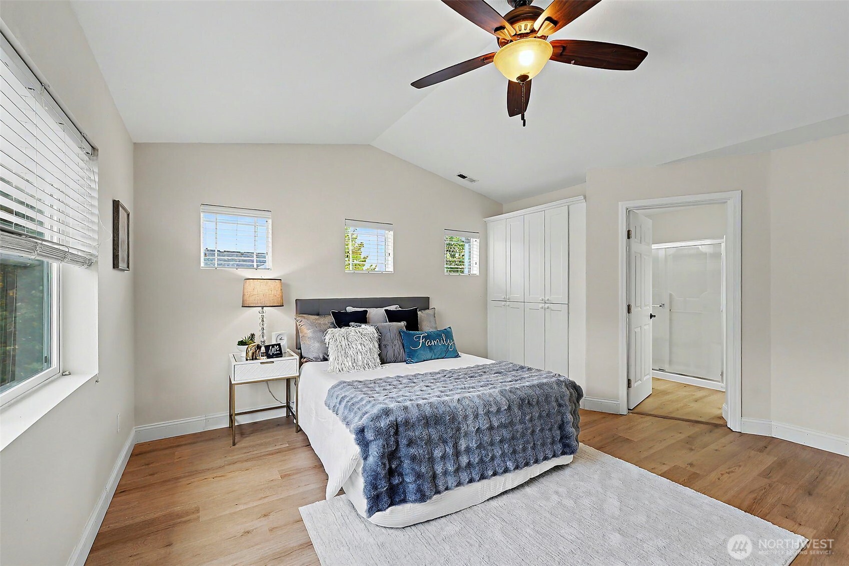 4247 Mckinley Street Property Photo 20
