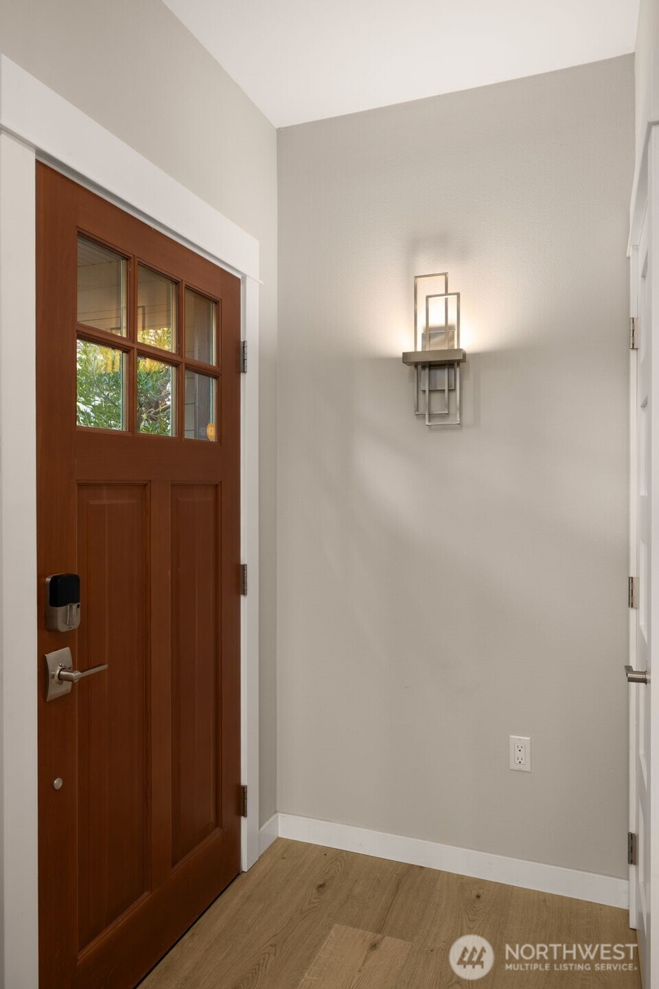 3516 Carr Place Property Photo 4