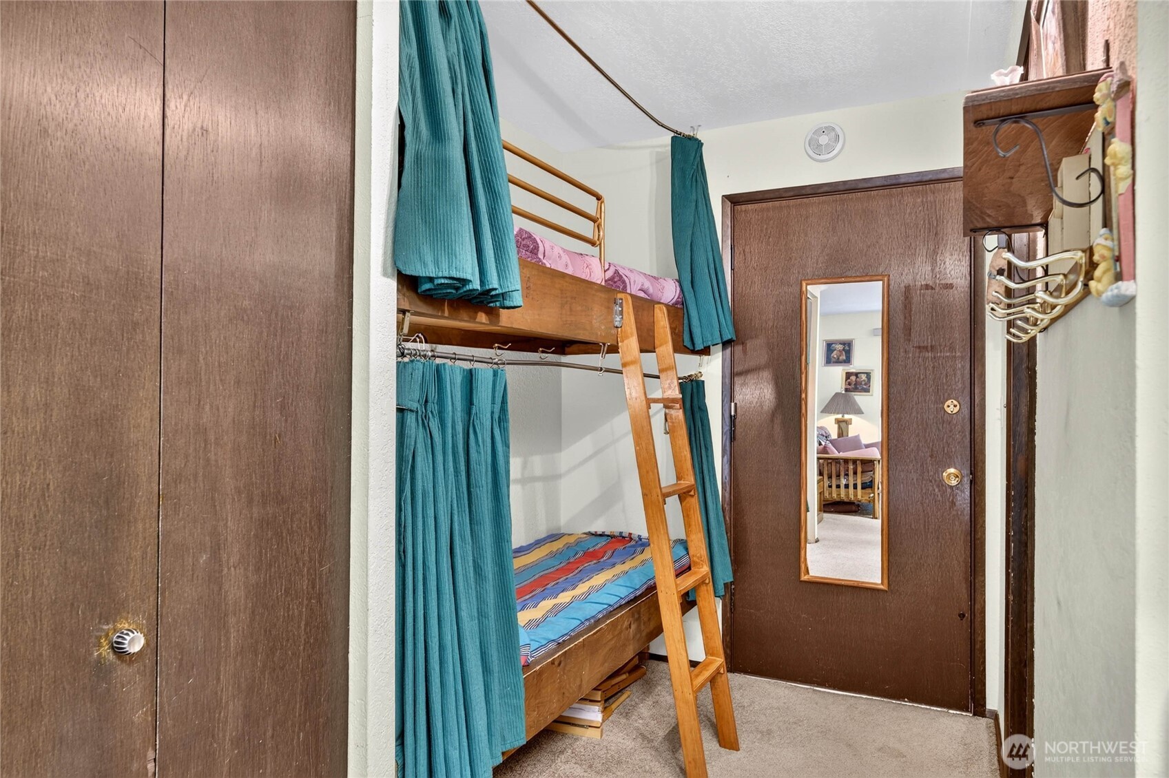 74 Erste Street 1209 Property Photo 14