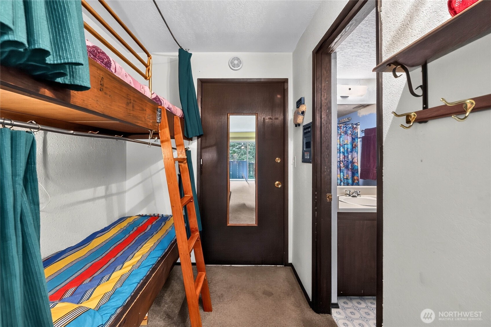 74 Erste Street 1209 Property Photo 15