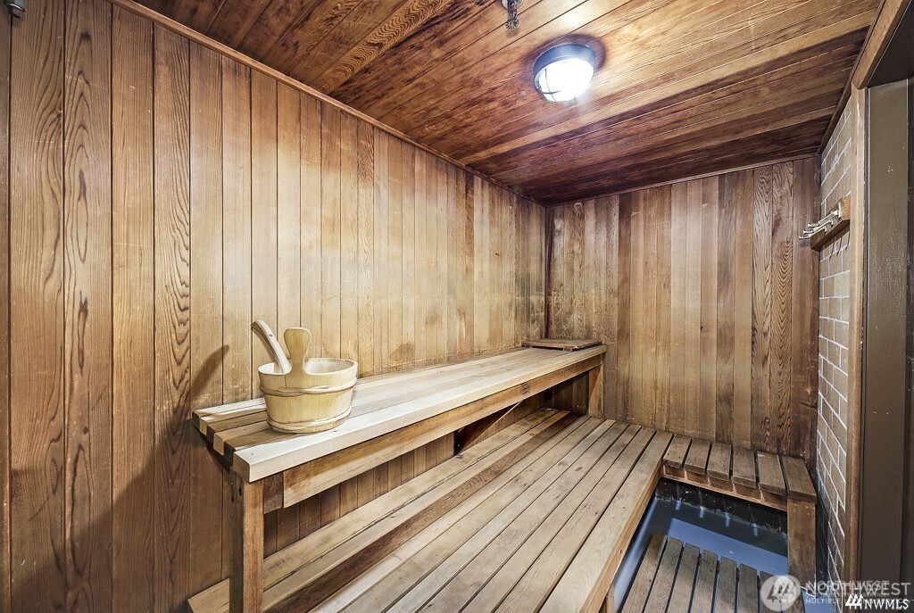 74 Erste Street 1209 Property Photo 22
