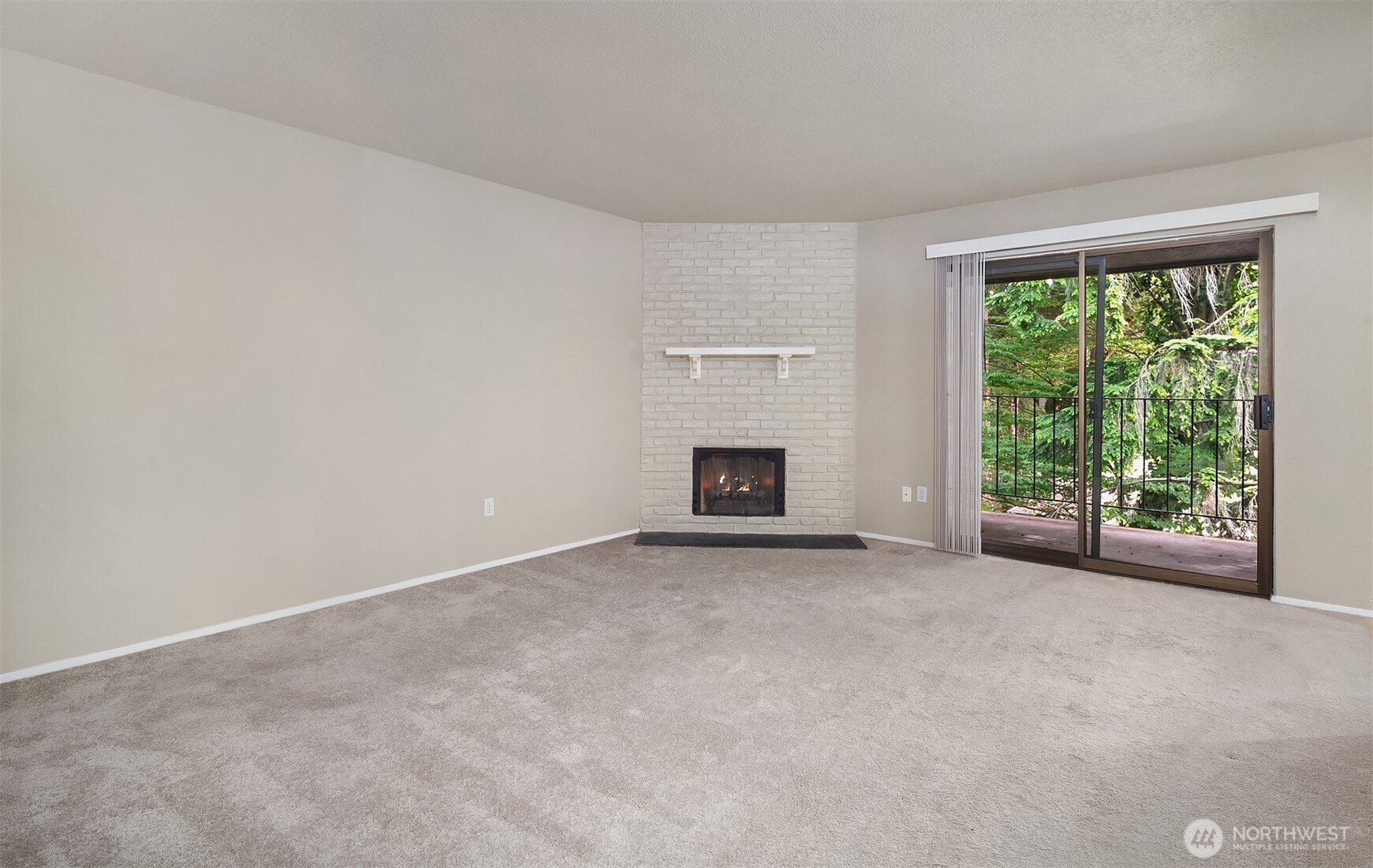 12021 100th Avenue C3 Property Photo 3