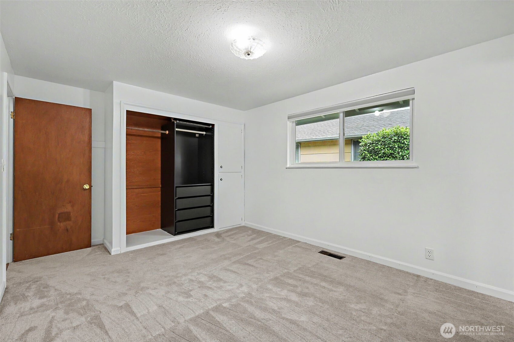 1310 24th Street Property Photo 14