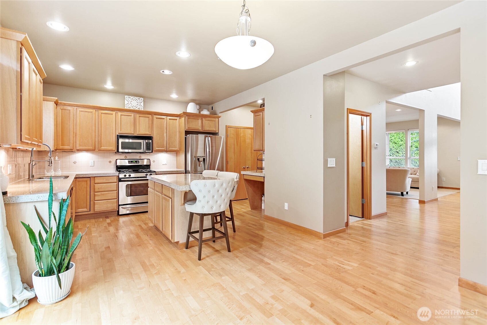 5643 Old Settler Drive Property Photo 11