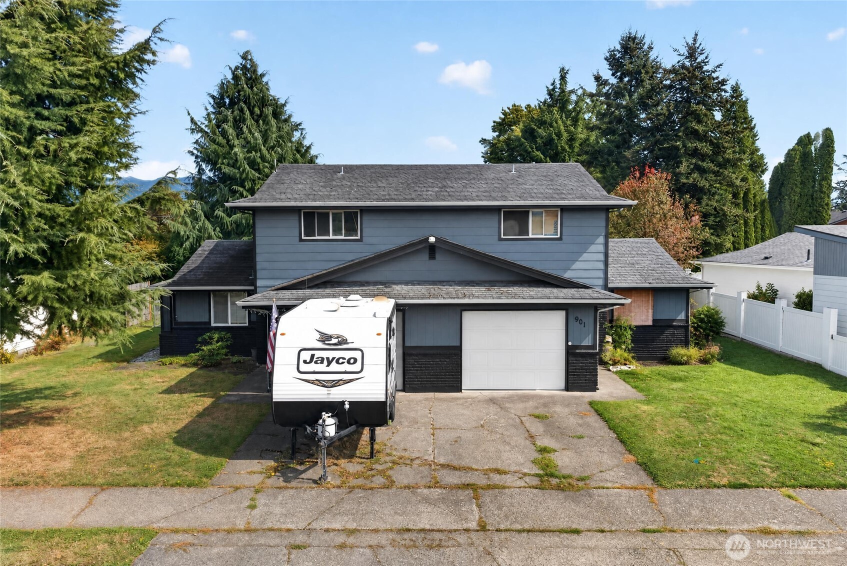901 Melody Lane Property Photo 2