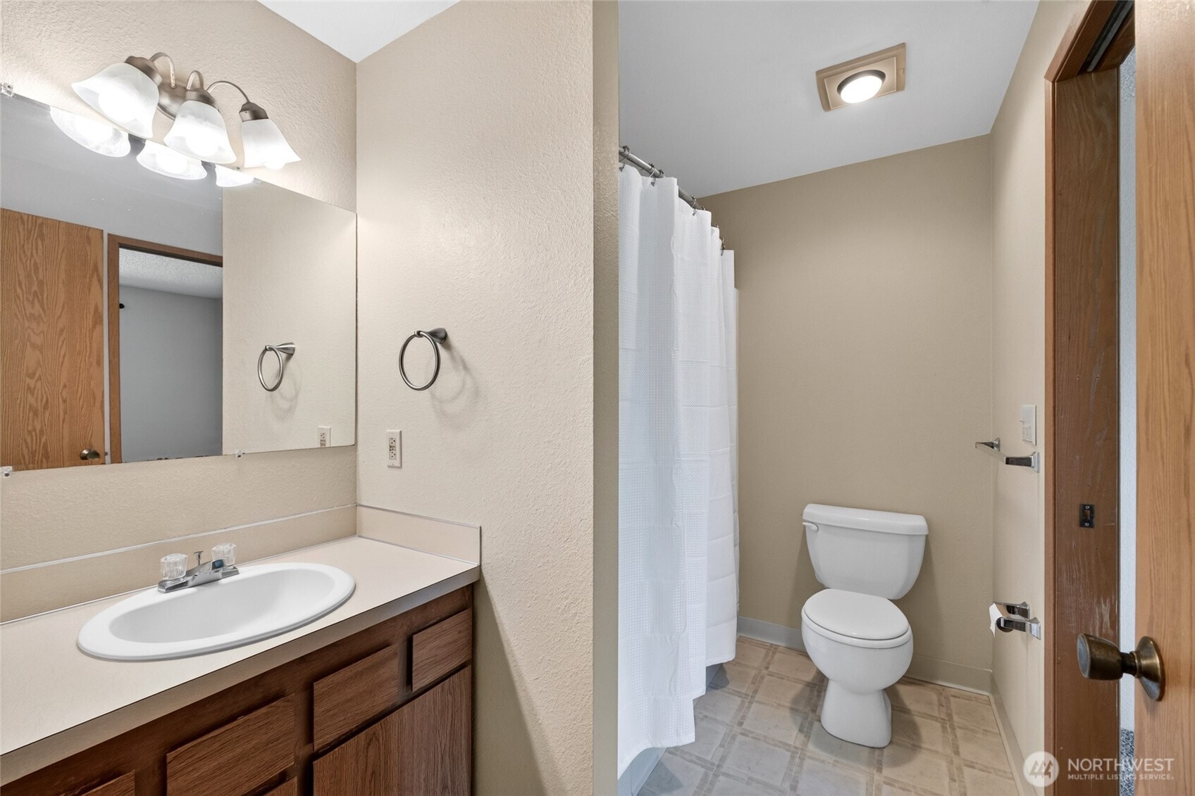 1360 Florence Street Property Photo 34