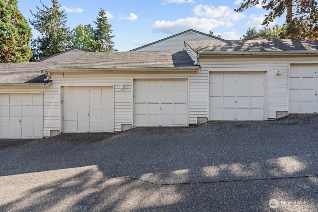 9910 Ne 137th Street C111 Property Photo 17
