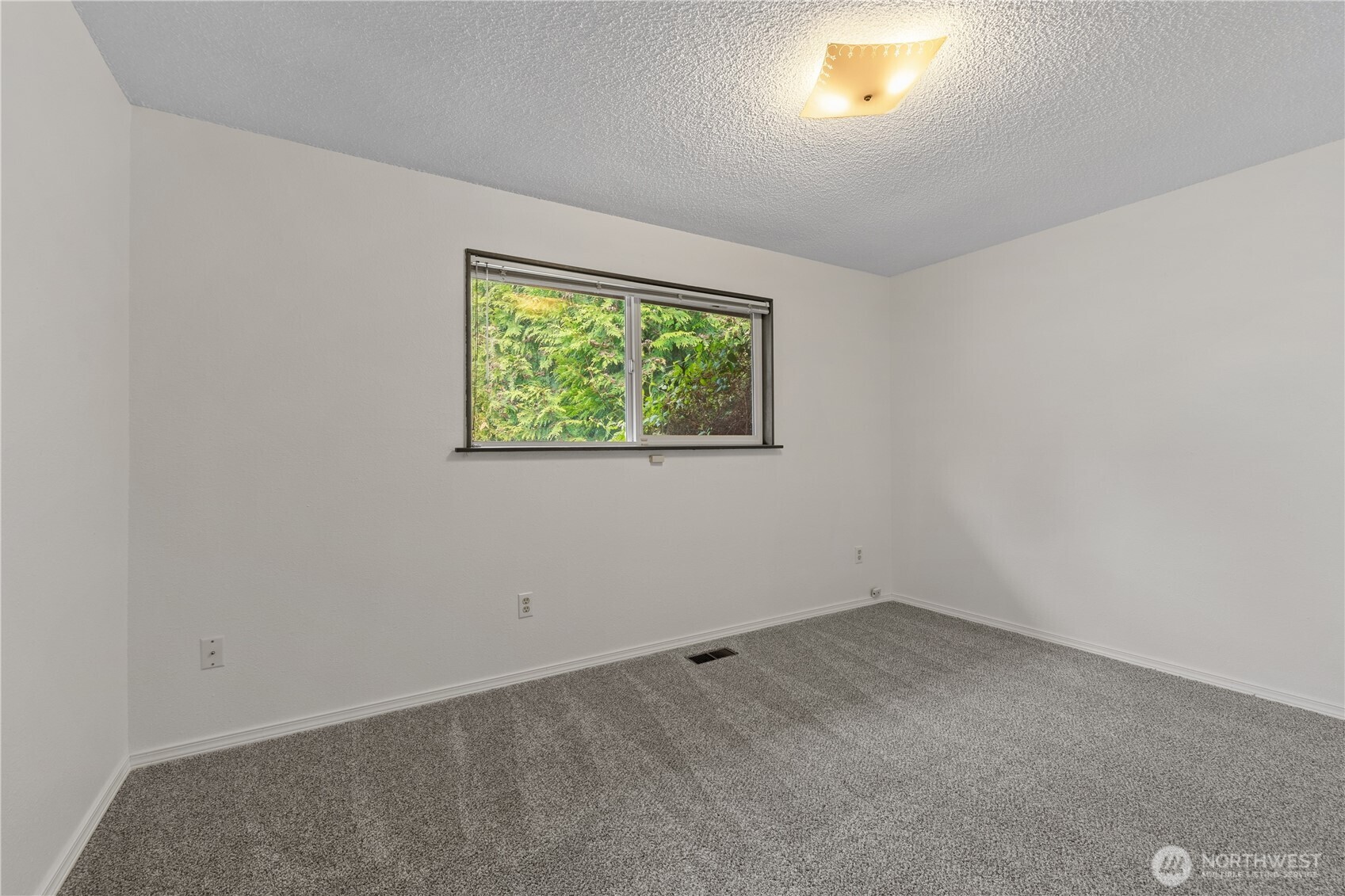 1904 7th Street Property Photo 10