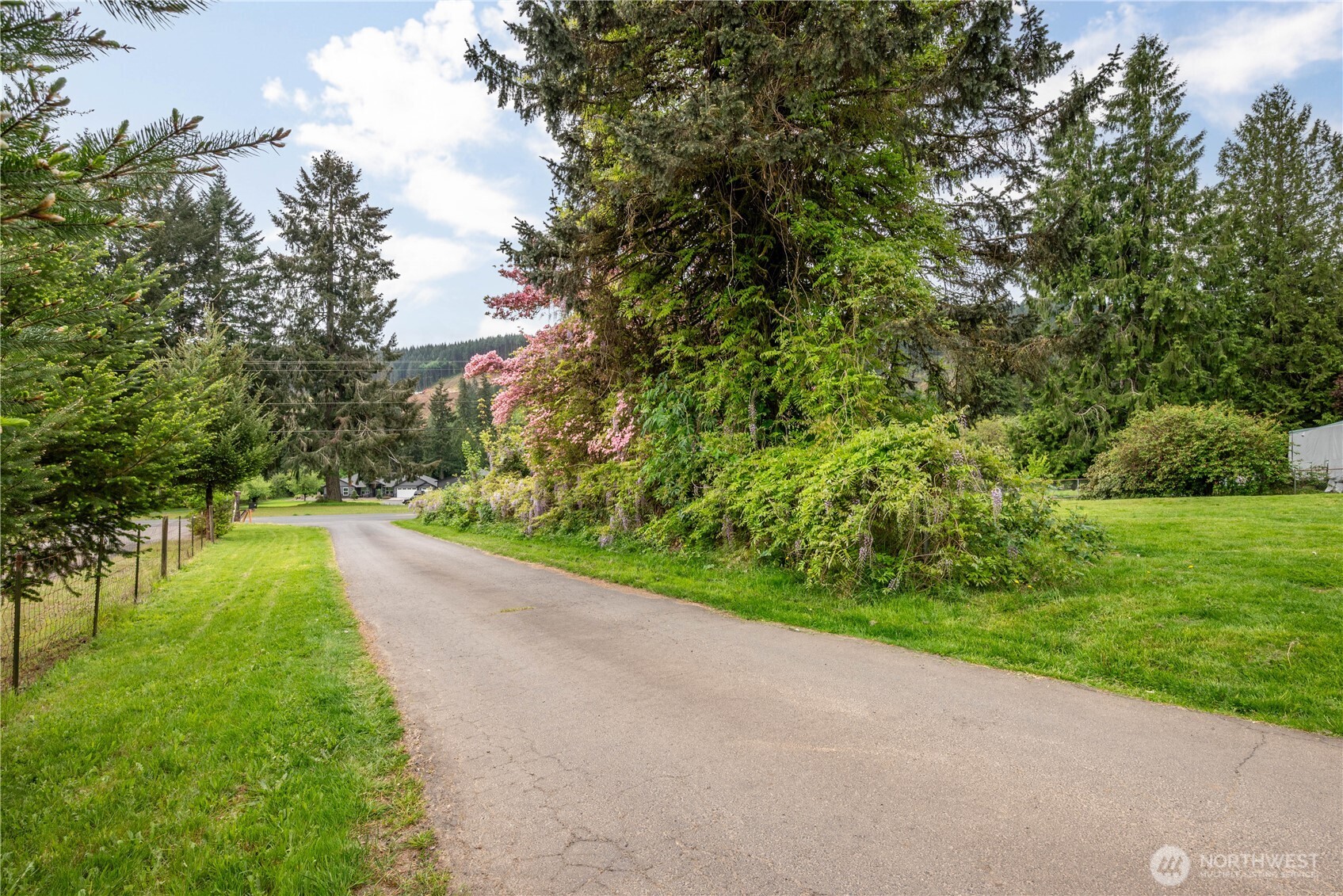 2208 Coal Creek Property Photo 35