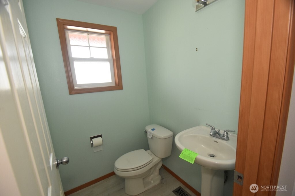 7372 Clamdigger Drive Property Photo 12