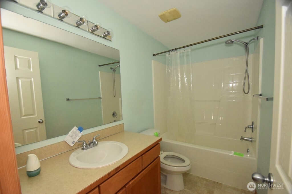 7372 Clamdigger Drive Property Photo 17