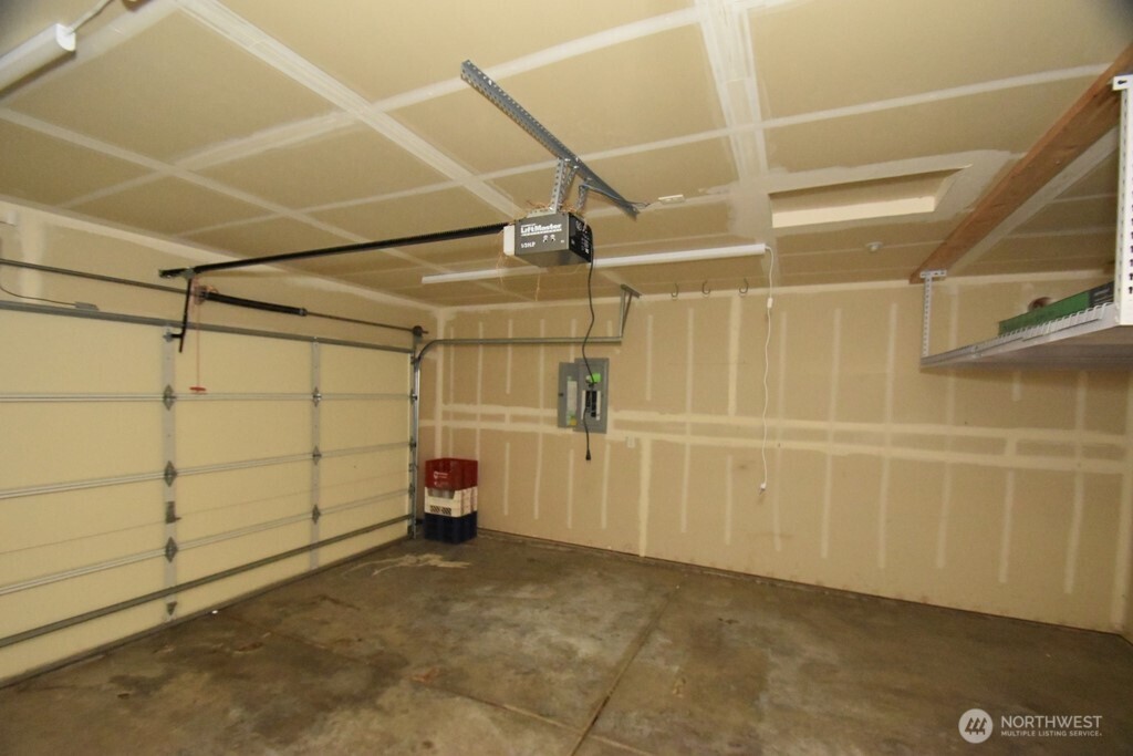 7372 Clamdigger Drive Property Photo 23