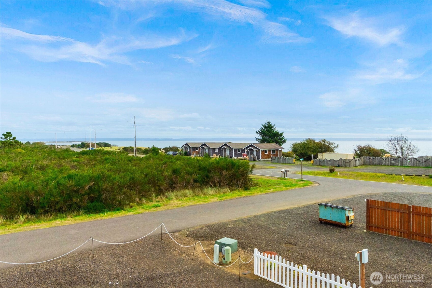 320 Marina Court Property Photo 29