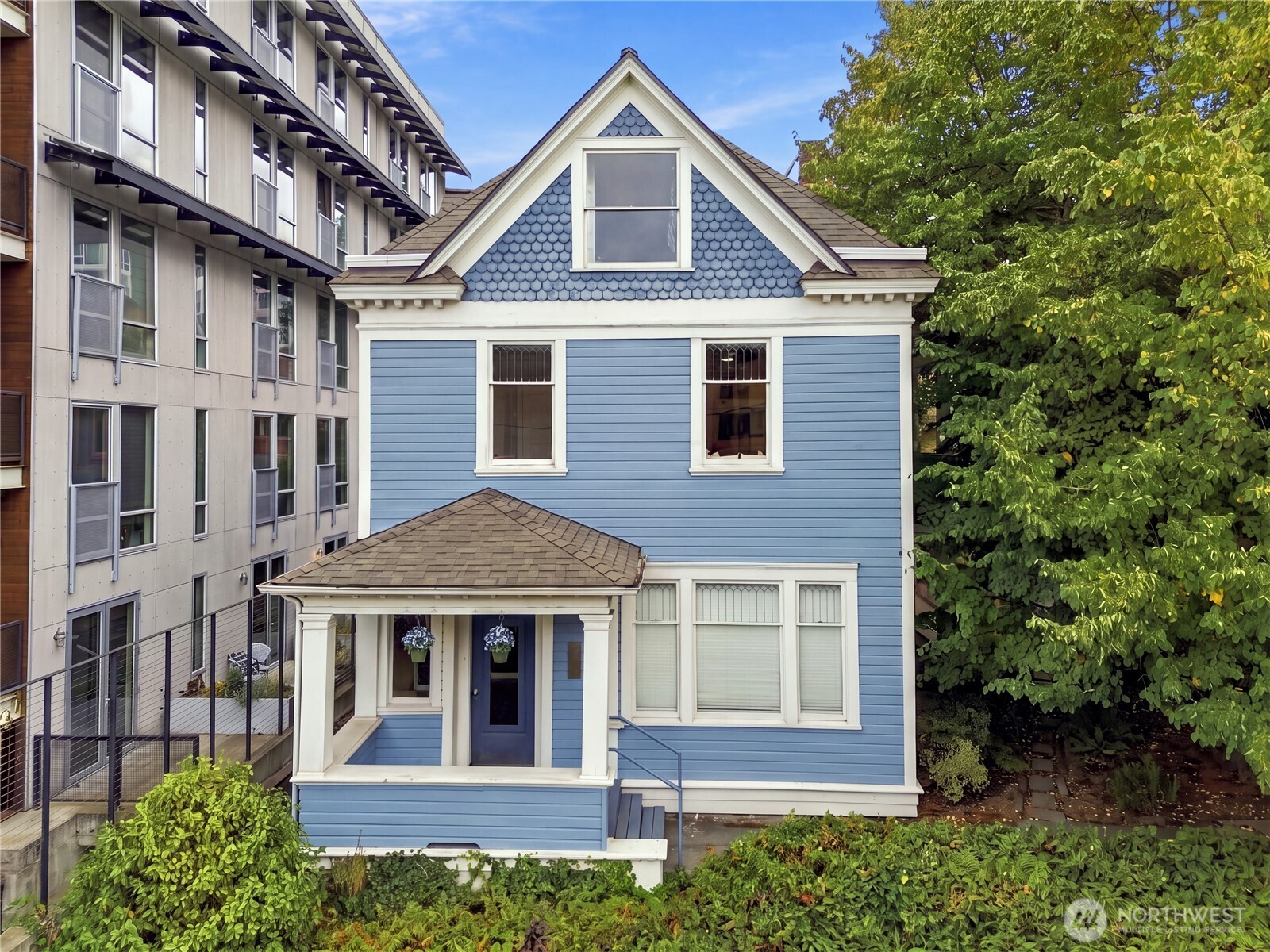 1424 Belmont Avenue 262 Property Photo 2