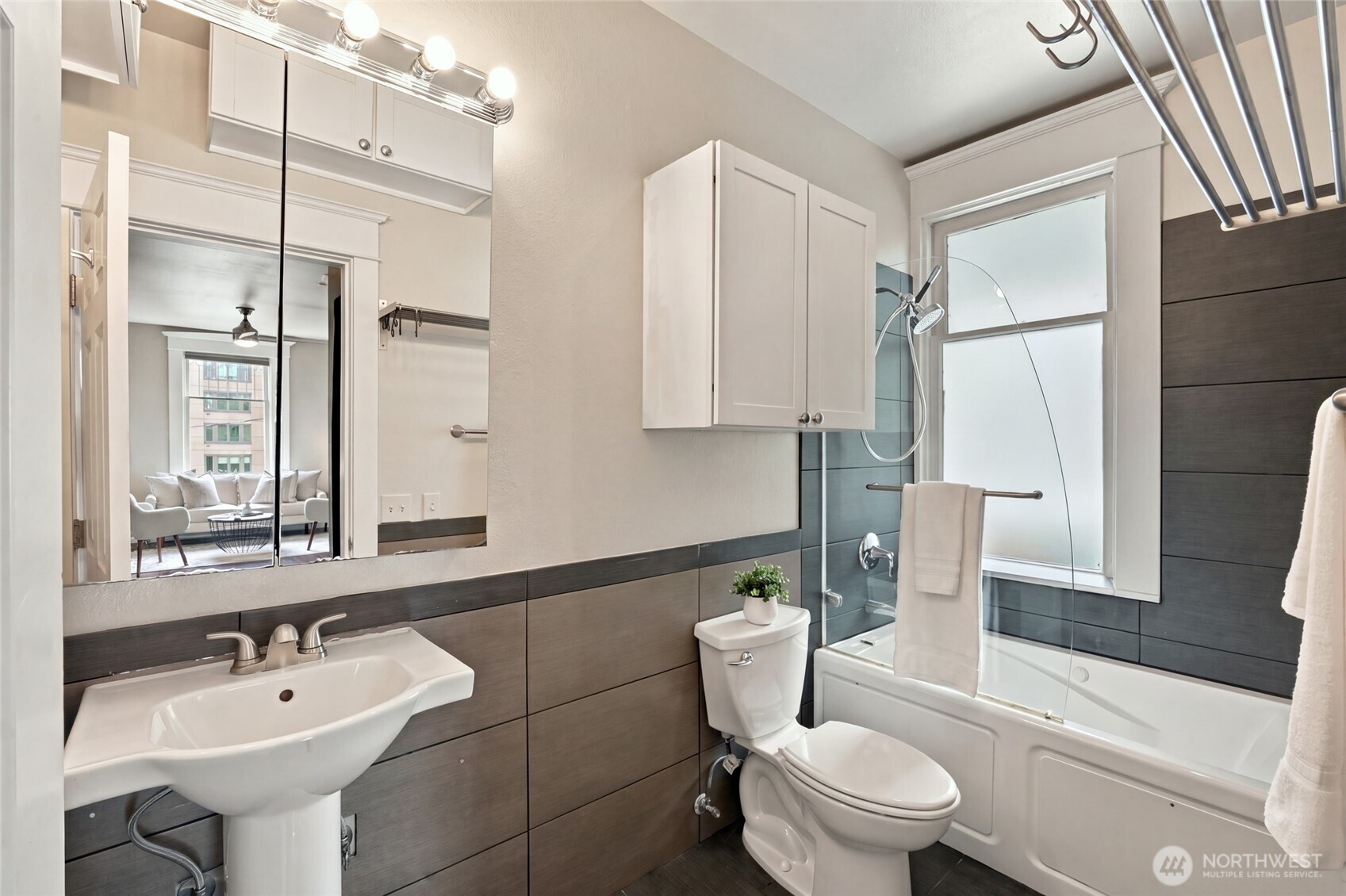 1424 Belmont Avenue 262 Property Photo 22