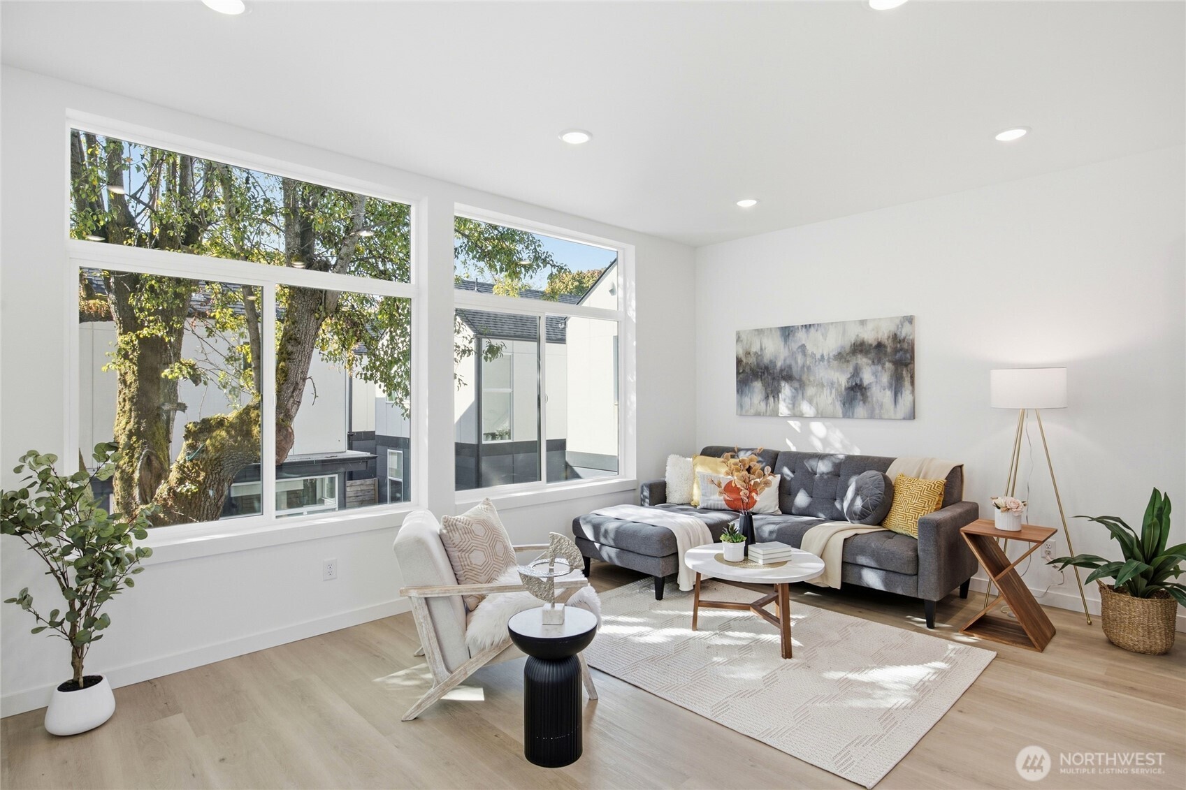 807 S Sullivan Street Property Photo 13