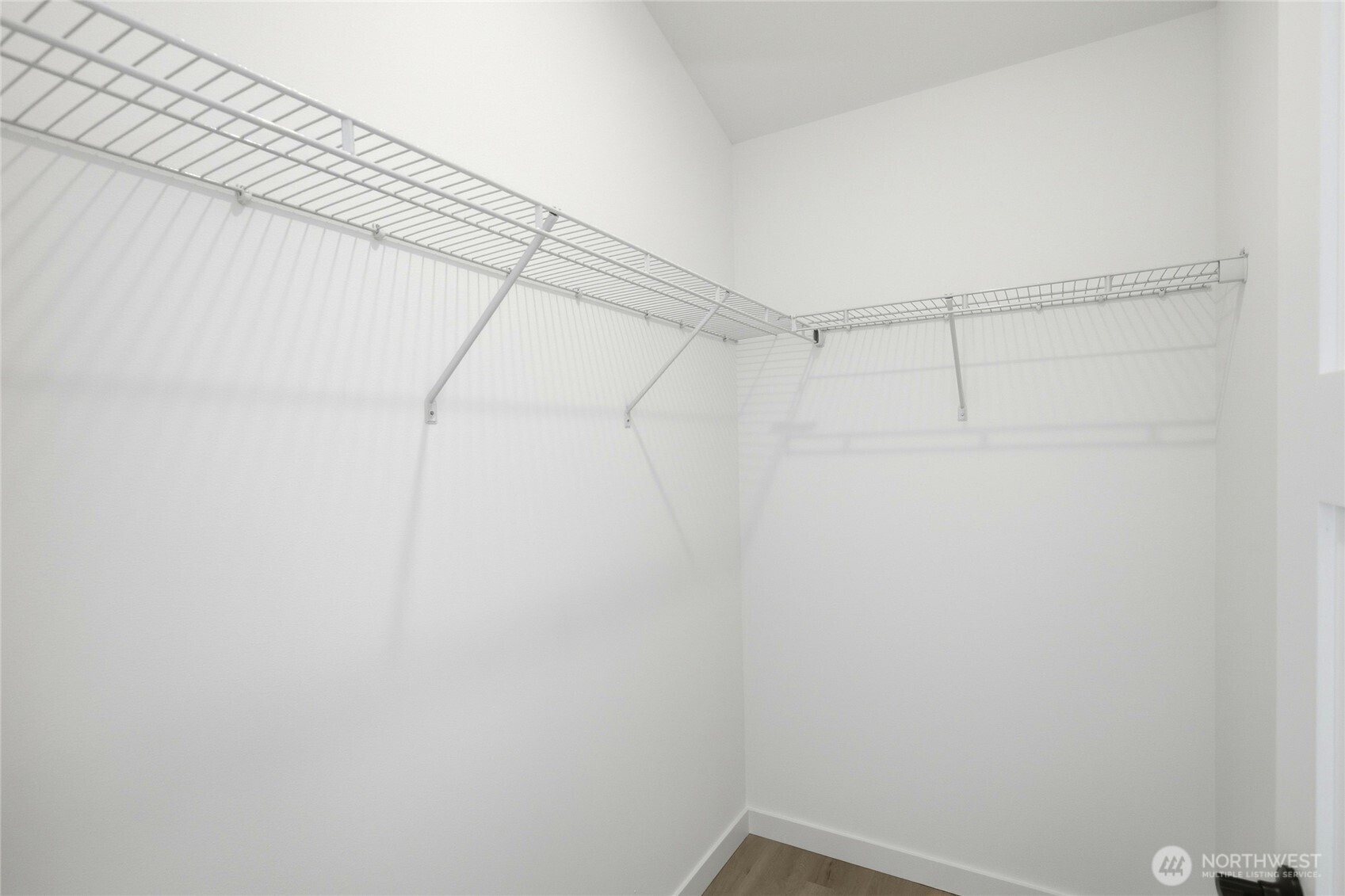 807 S Sullivan Street Property Photo 18