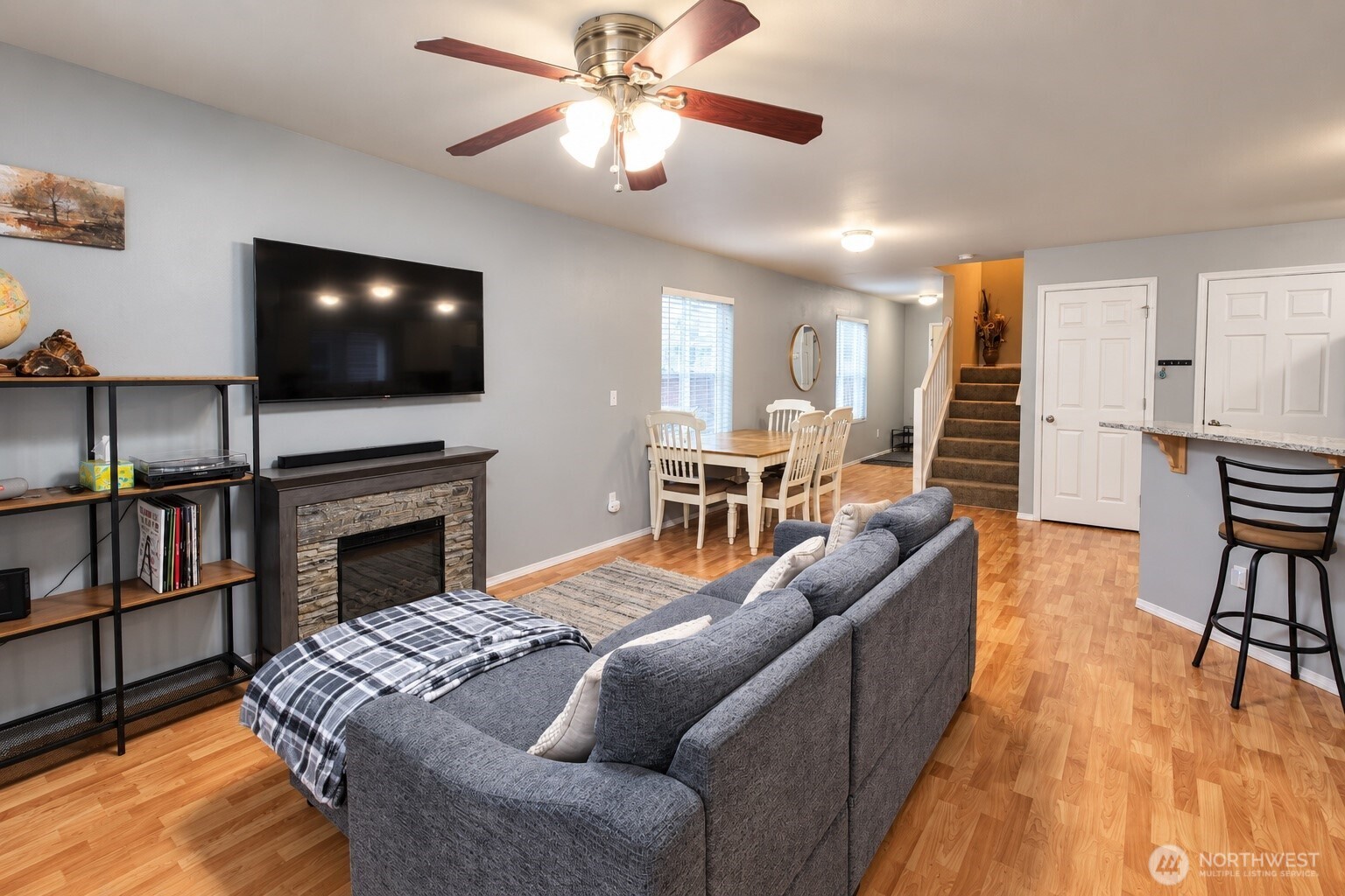 996 G Street Property Photo 11