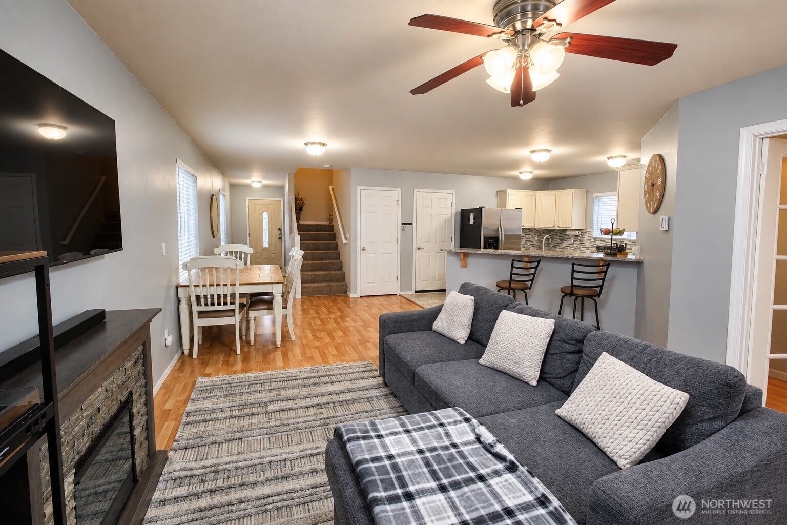 996 G Street Property Photo 12