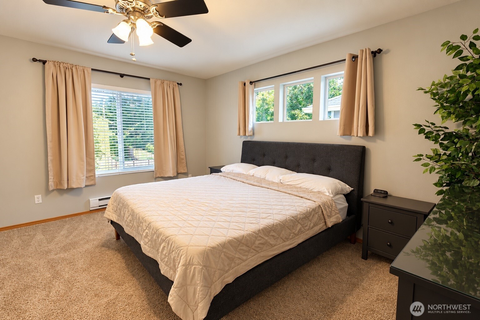 996 G Street Property Photo 15