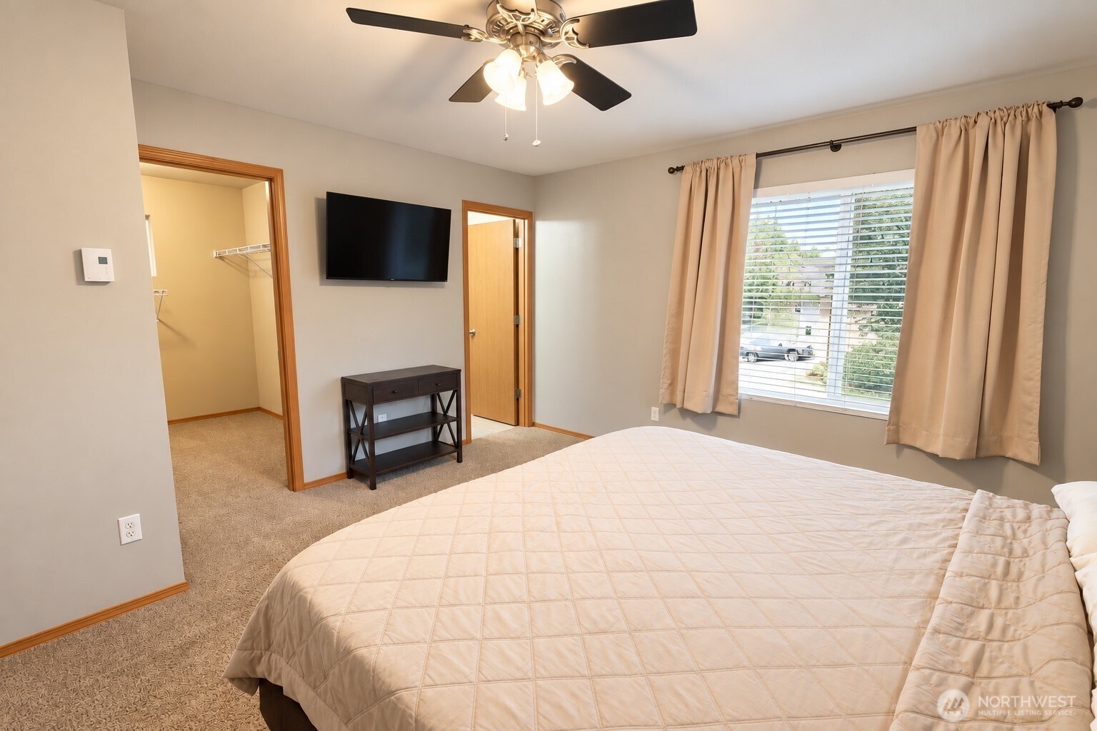 996 G Street Property Photo 16