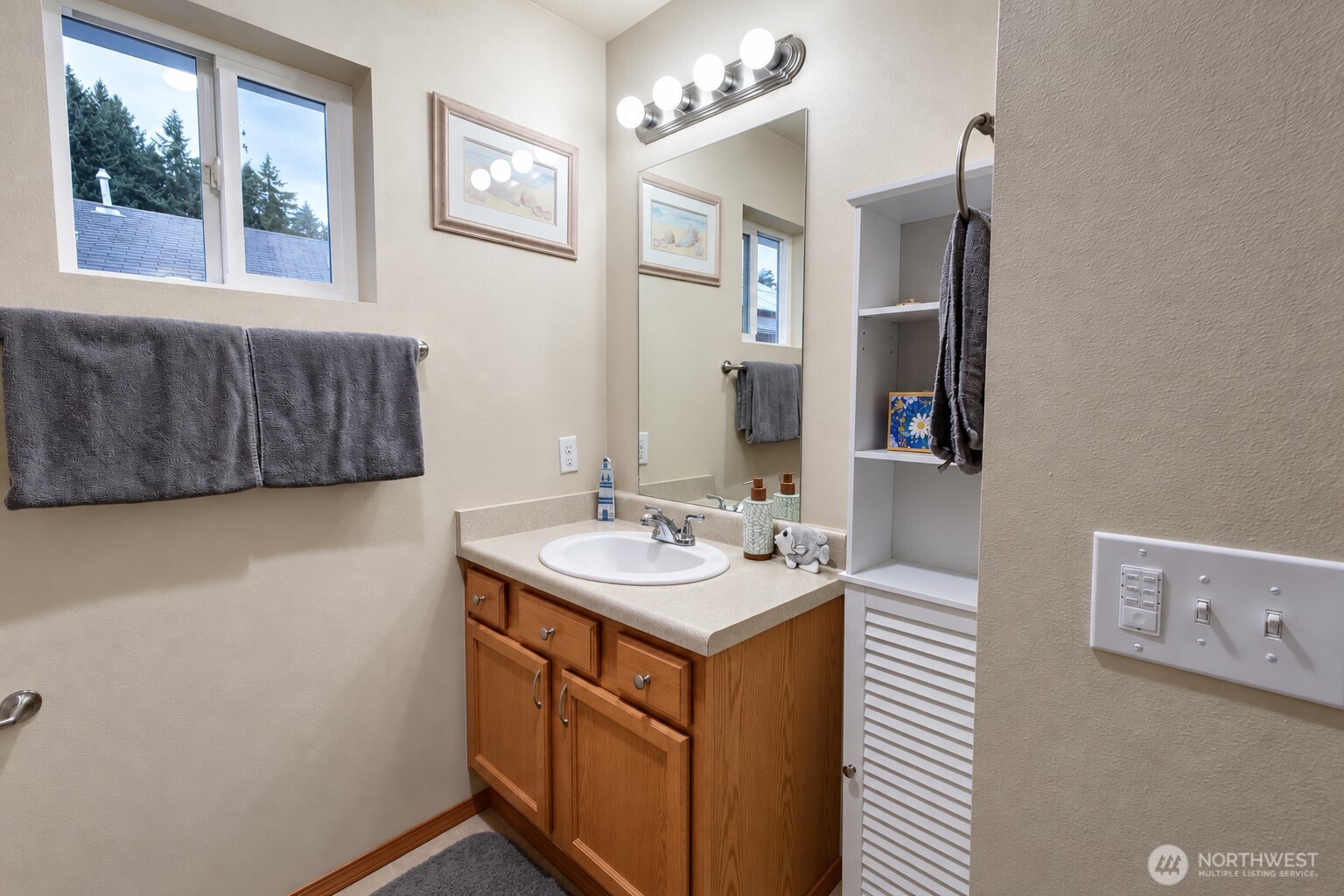 996 G Street Property Photo 26