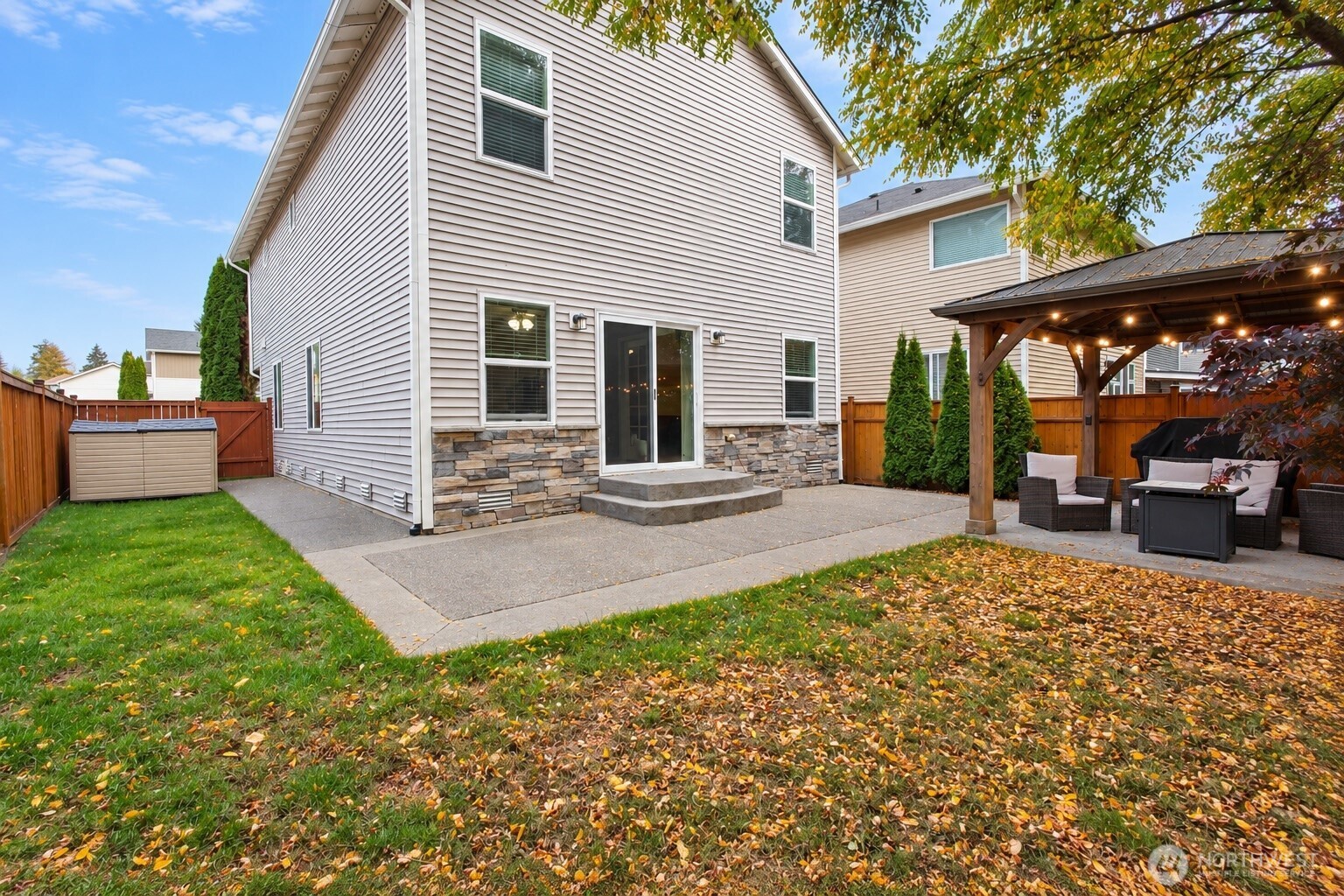 996 G Street Property Photo 28