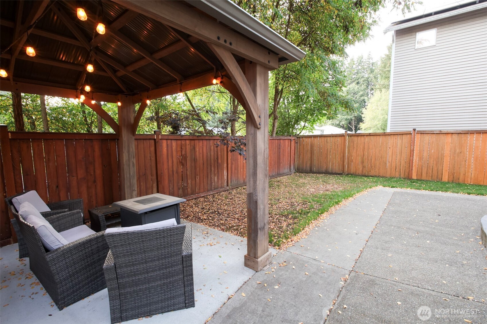 996 G Street Property Photo 29