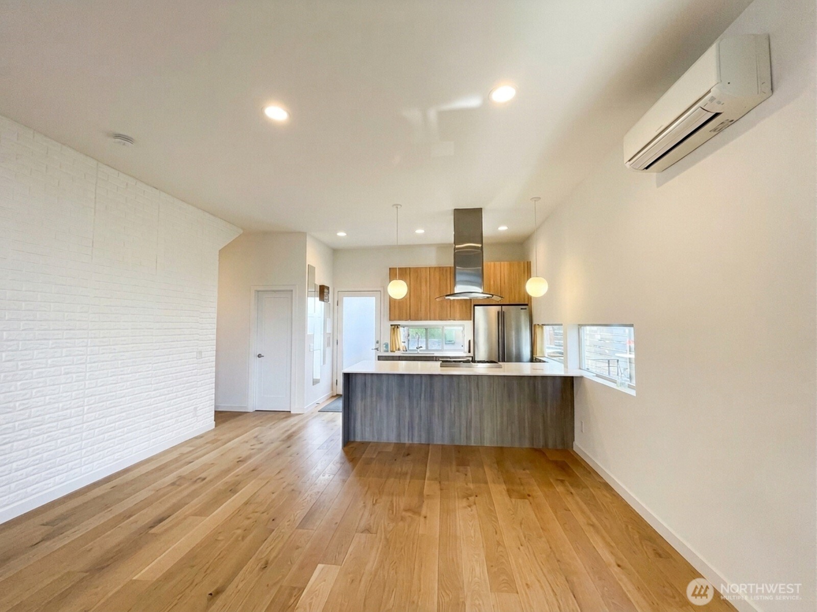 3041 21st Avenue B Property Photo 4