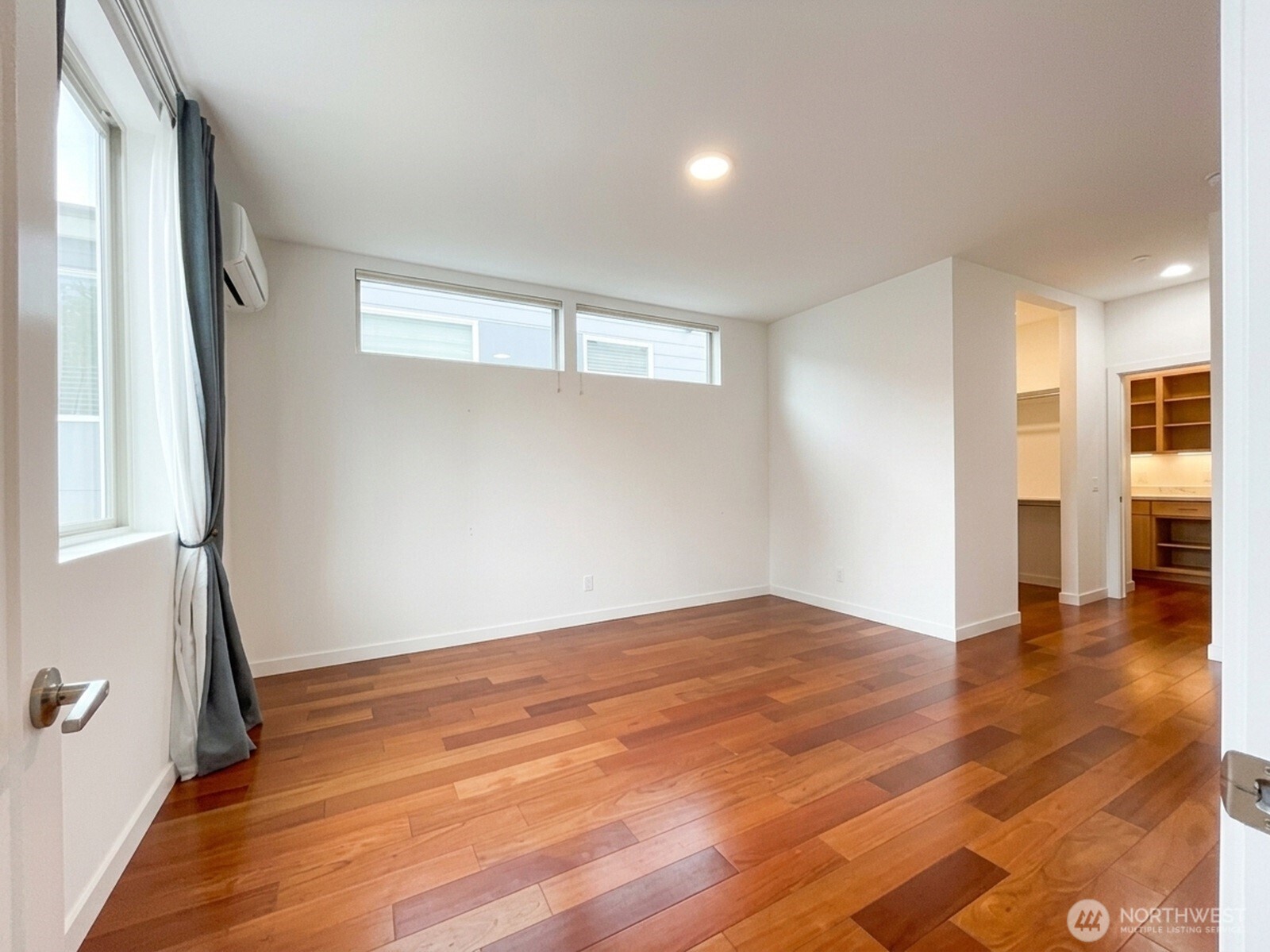 3041 21st Avenue B Property Photo 6