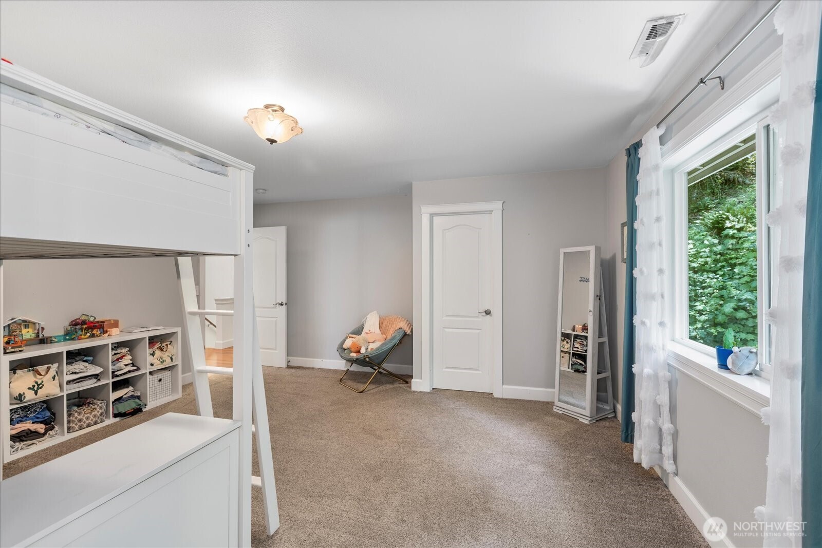3811 N Dale Street Property Photo 27