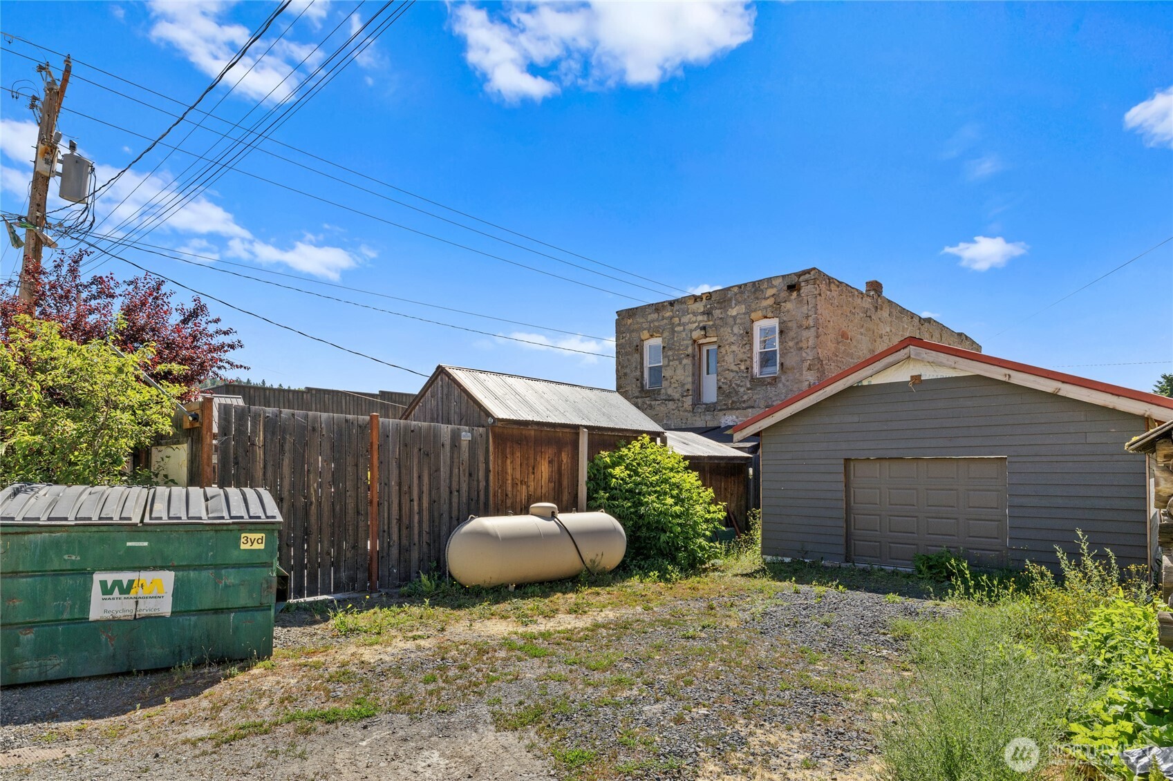 201 W Pennsylvania Avenue Property Photo 32