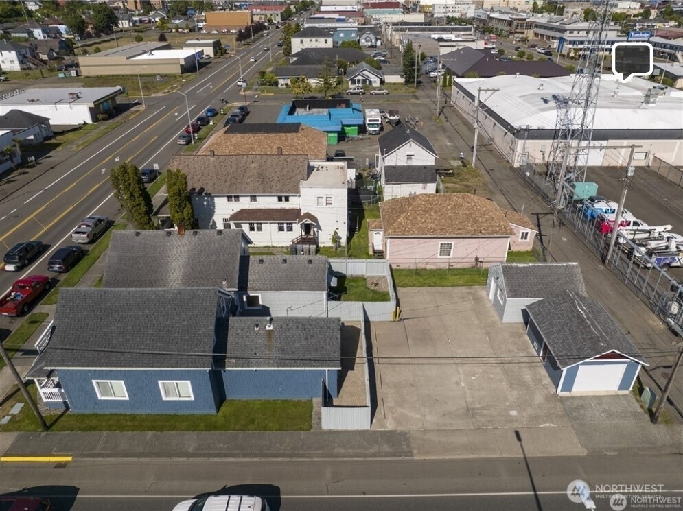 623 W Market Street Property Photo 19