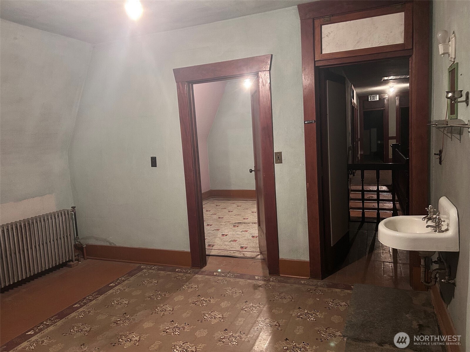 12 E 4th Avenue Property Photo 13