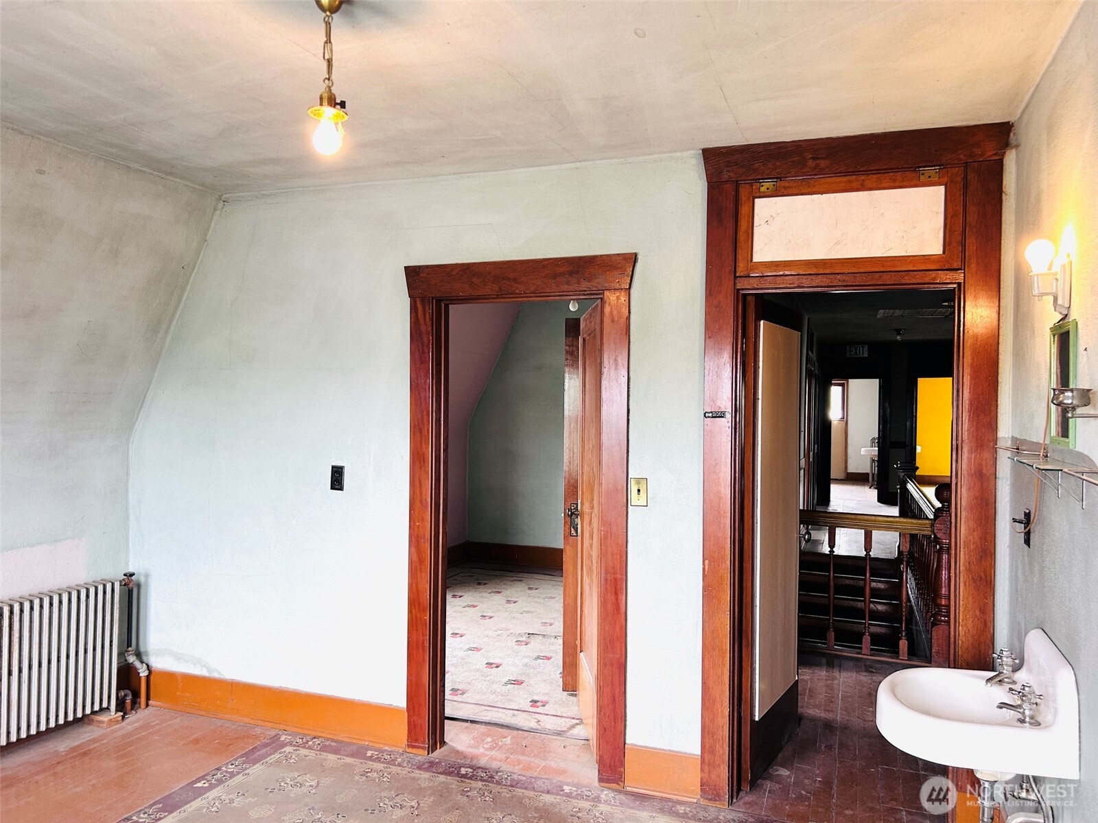 12 E 4th Avenue Property Photo 22