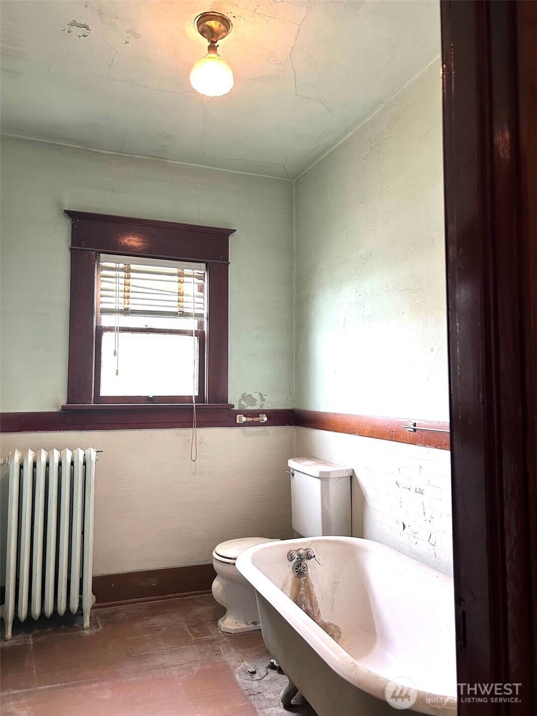 12 E 4th Avenue Property Photo 24